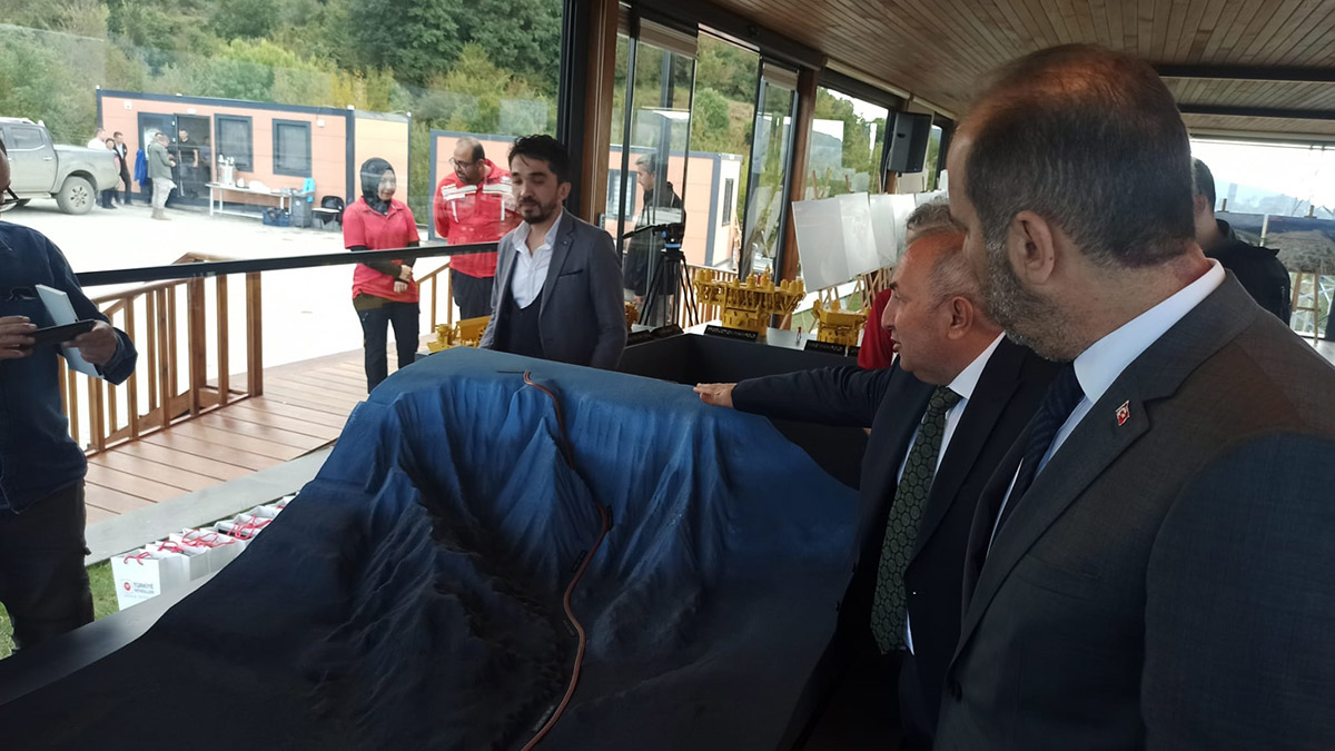 Gaz hattı için 3 boru döşenecek