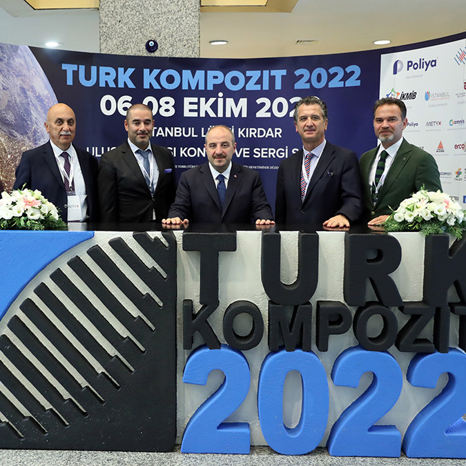 Bakan Varank, Türk Kompozit 2022 Fuarı'nı ziyaret etti