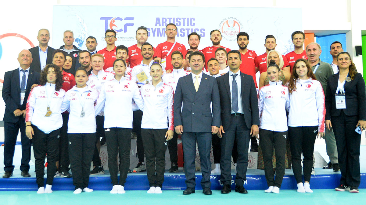 Artistik Cimnastik Dünya Challenge Kupası'nda 8 madalya aldık