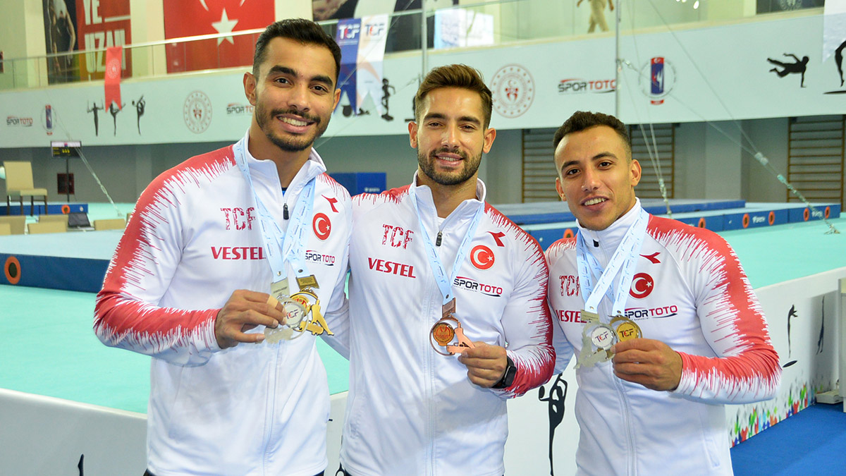 Türkiye Cimnastik Federasyonu'nun ev sahipliğinde Mersin'de düzenlenen Artistik Cimnastik Dünya Challenge Kupası'nda Türkiye; 2 altın, 4 gümüş ve 2 bronz olmak üzere toplamda 8 madalya aldı.