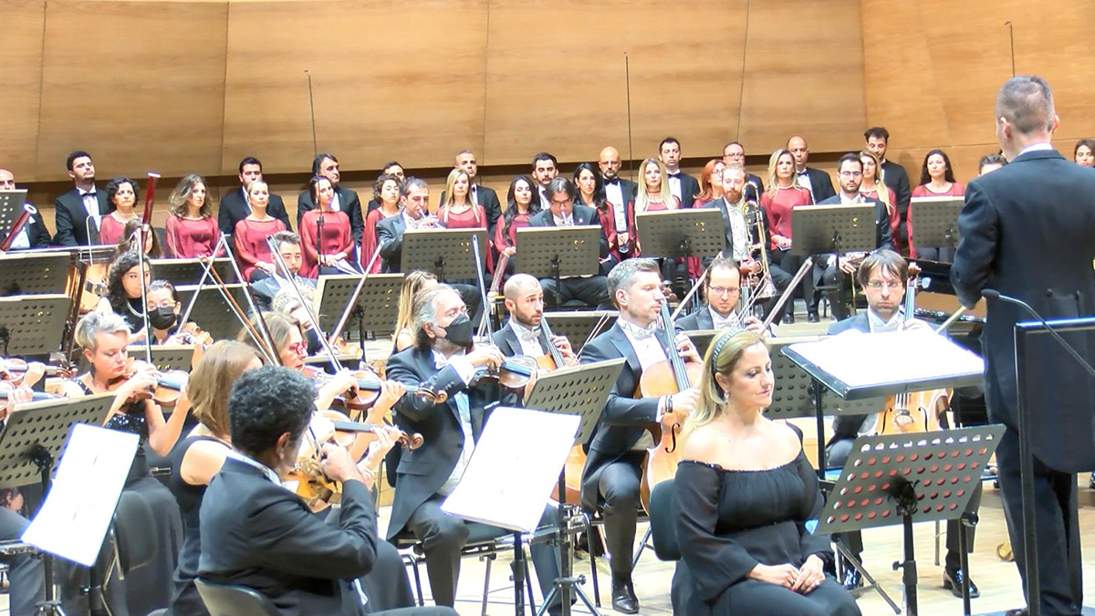 'Tsunami Senfonisi' seslendirildi