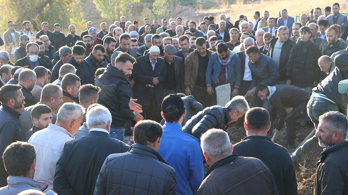 İlk kadın korucumuz yaşamını yitirdi