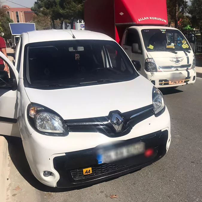 Ümraniye'de çakarlı araç sürücüsüne ceza