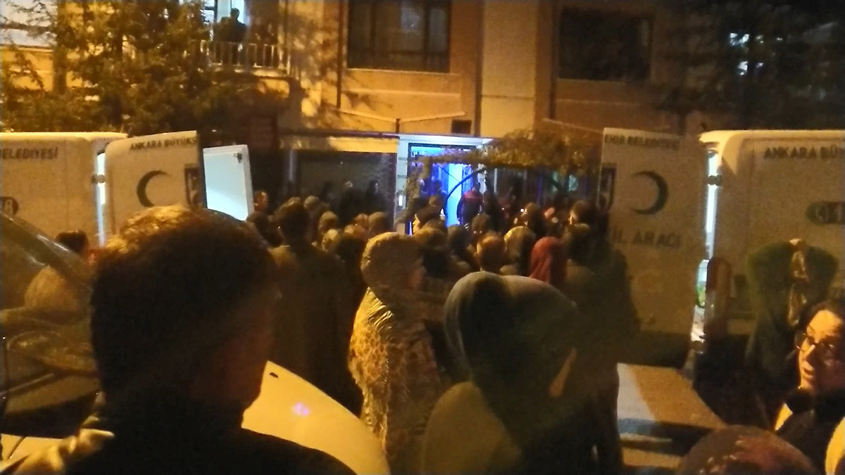 Eşi ile iki çocuğunu öldürdükten sonra intihar etti