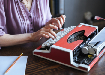 Her şey olacağına varır