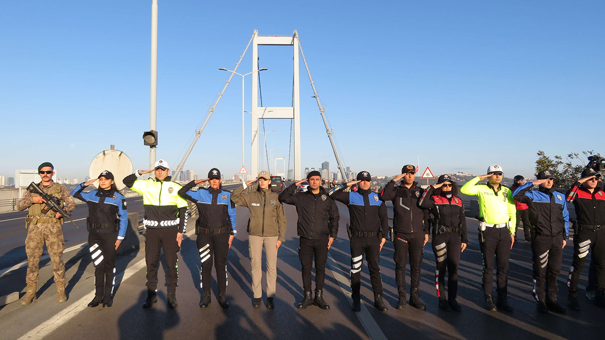 15 temmuz şehitler köprüsü'nde 09.05