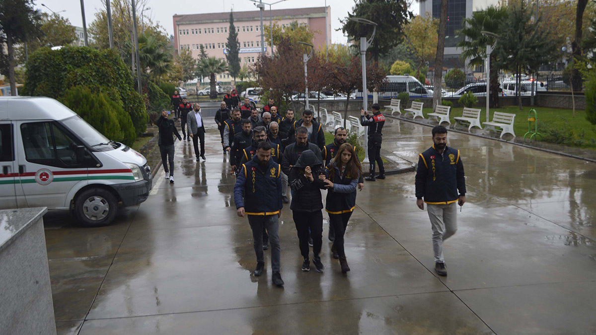 19 yıl önce doğumundan sonra kaybolan bebek için 8 gözaltı