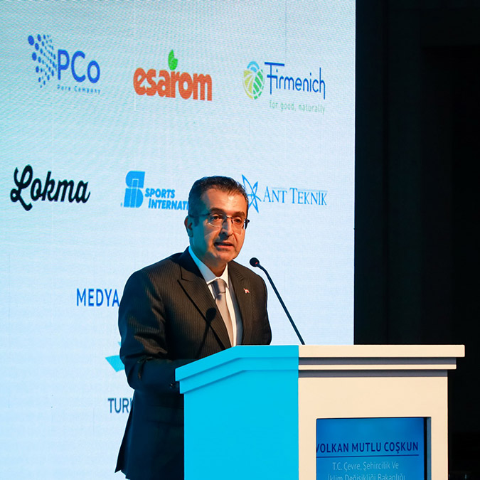 Kızılay içecek tarafından düzenlenen 2'nci Uluslararası Maden Suyu Kongresi İstanbul’da başladı.