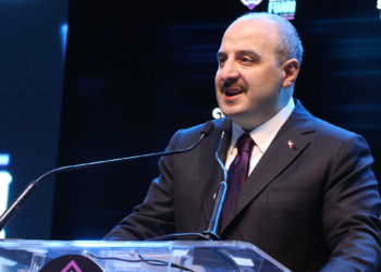 '30 bin yazılımcı ülkeden gitti' ifadesi doğru değil
