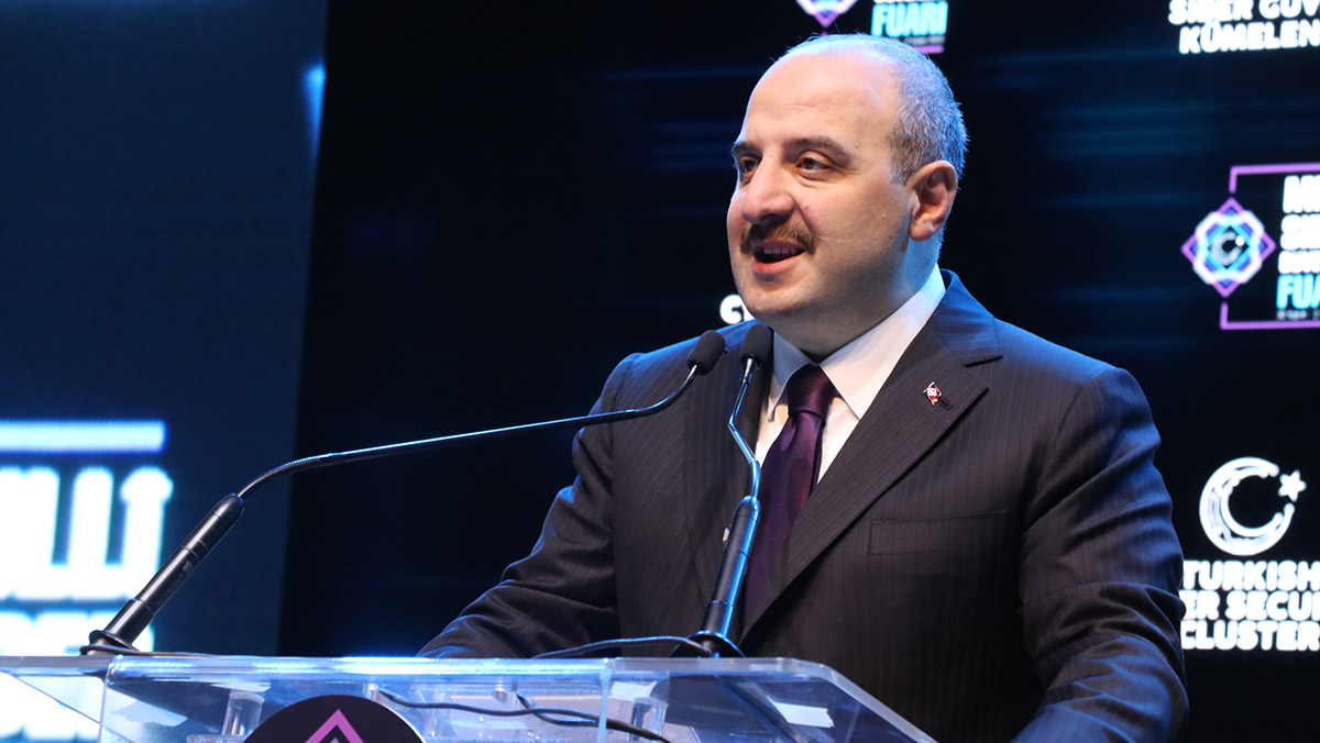 '30 bin yazılımcı ülkeden gitti' ifadesi doğru değil