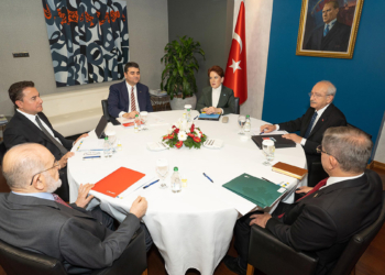Altılı masa 8'inci kez toplandı