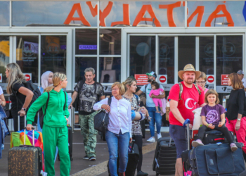 Antalya turizminde tüm zamanların en iyi ekim ayı