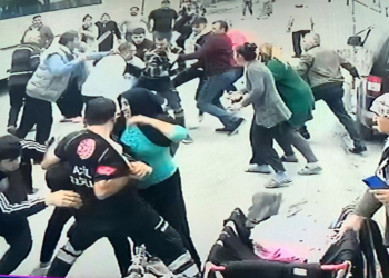 Avcılar'da saldırıya uğrayan sağlıkçılar kamerada