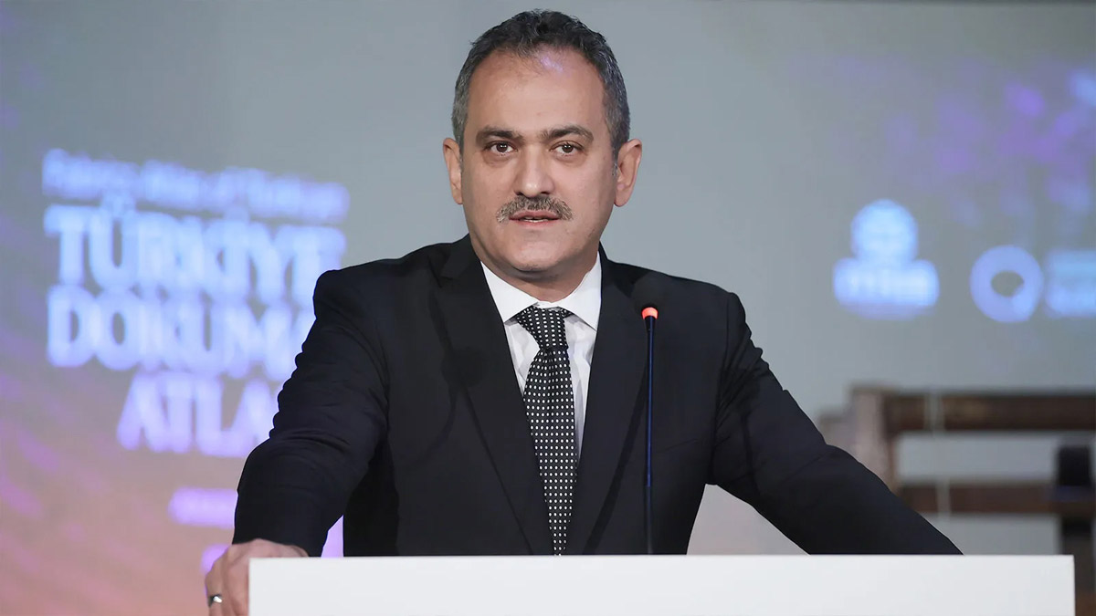 Bakan Özer'den 'ara tatil' mesajı