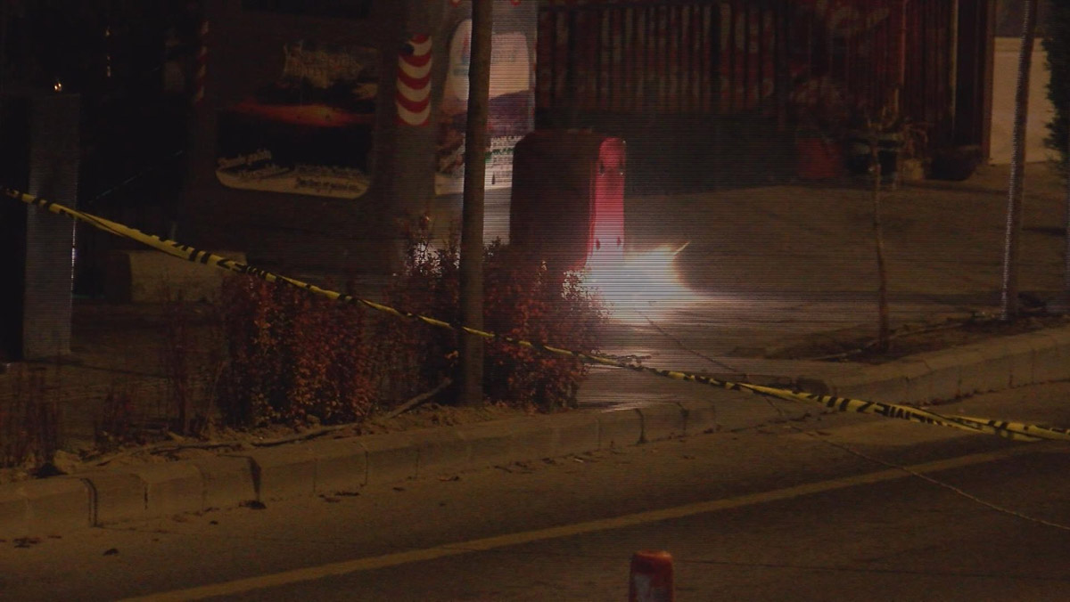 Banka önüne bırakılan şüpheli valizden bidon çıktı