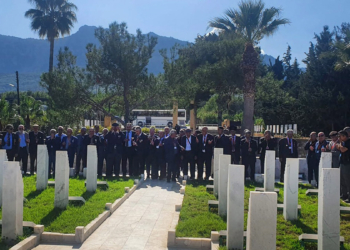Barış Harekatı'na katılan Vanlı gaziler Kıbrıs'ta