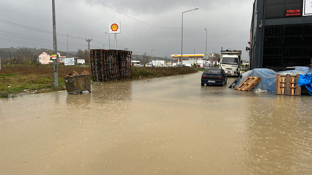 Bartın'da sağanak etkili oldu