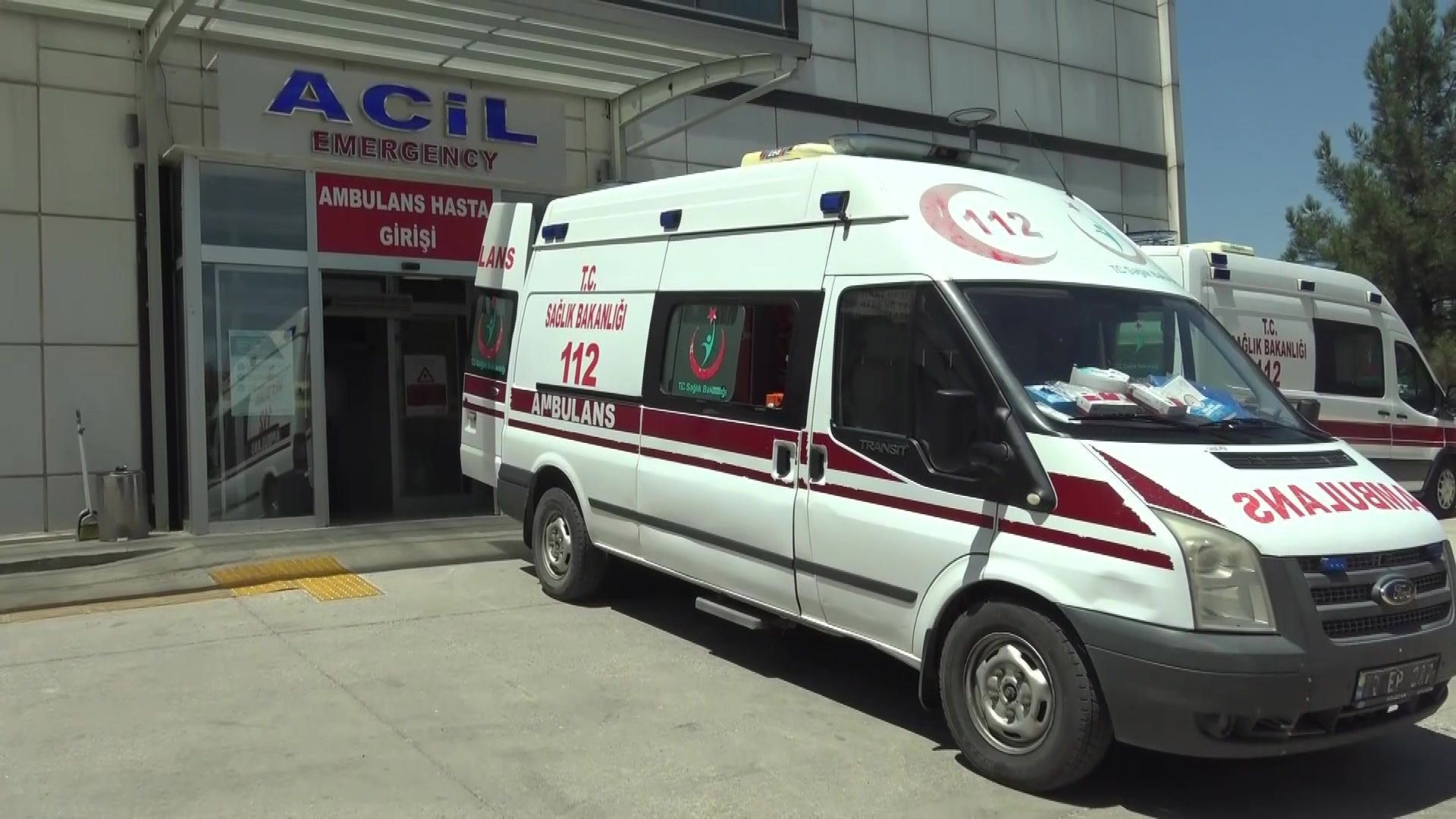 Batman'da otomobiller çarpıştı; 4 yaralı