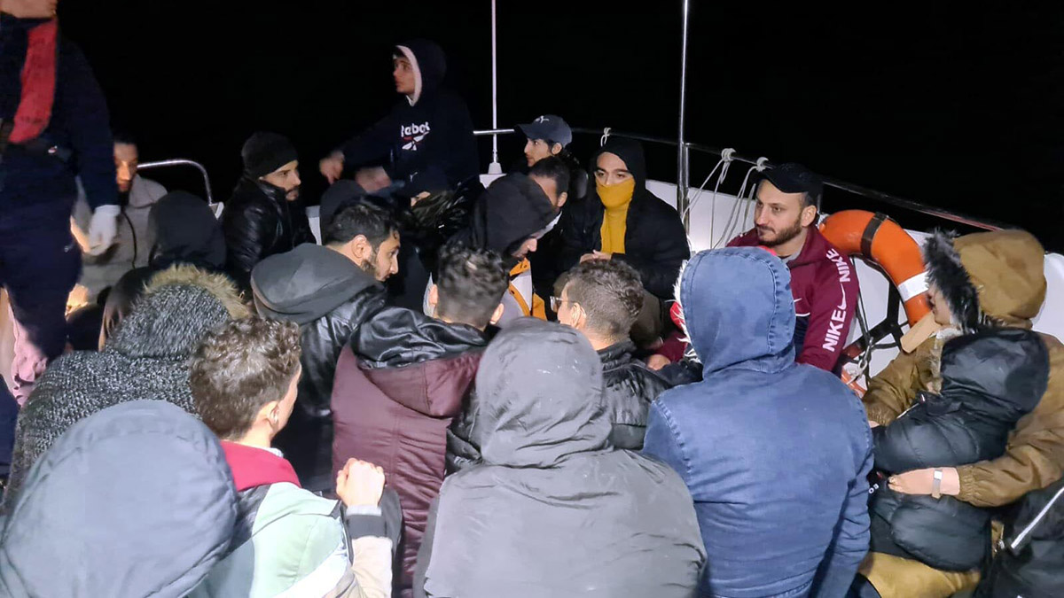 Bodrum açıklarında 60 kaçak göçmen kurtarıldı