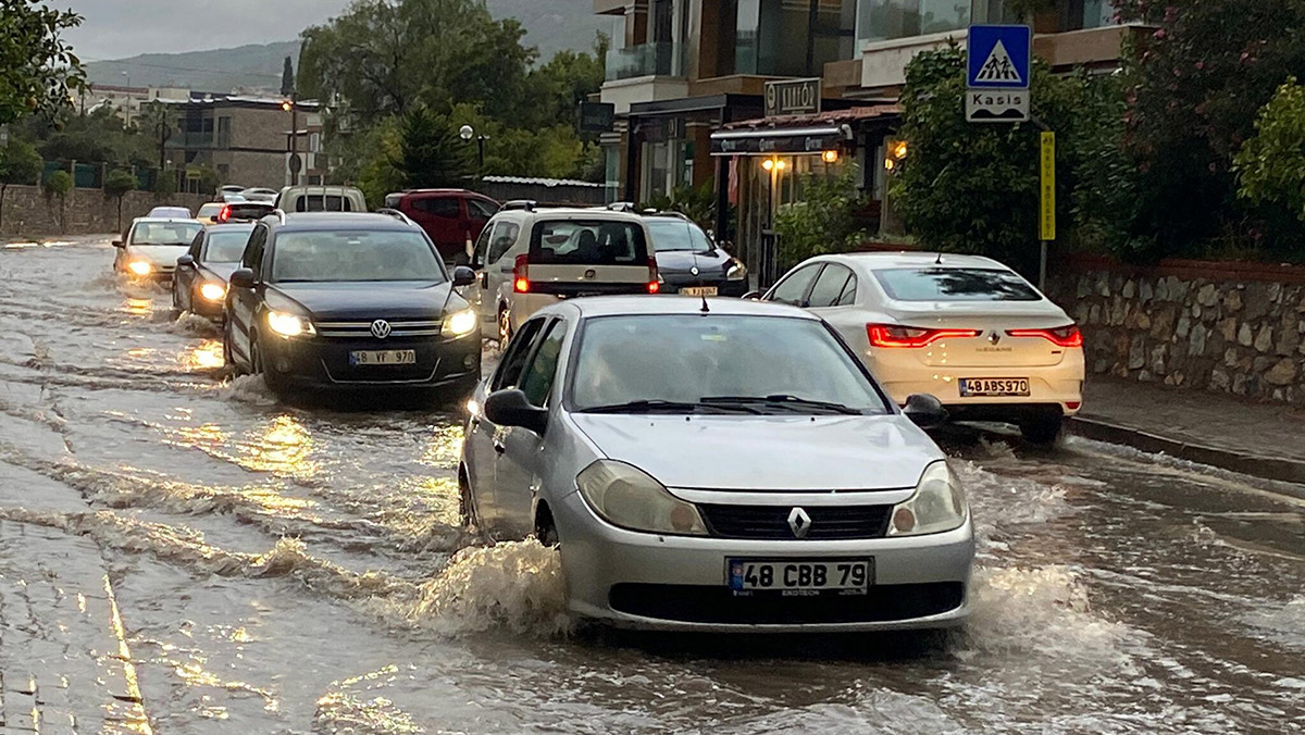 Bodrum'da eğitime ara verildi