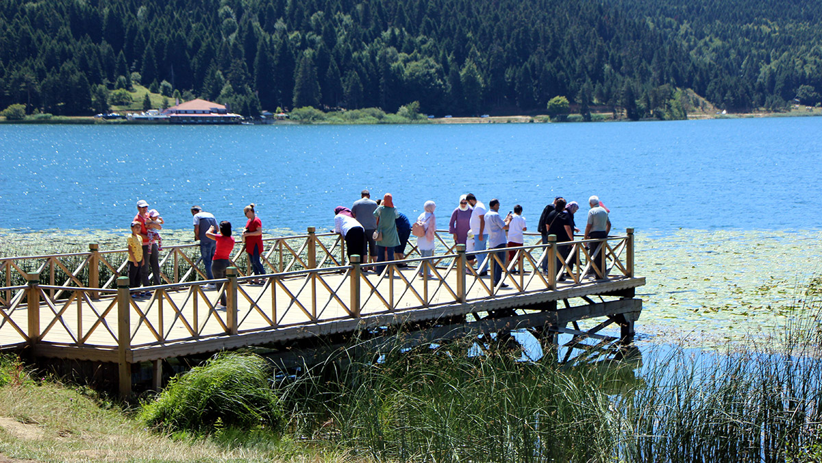 Bolu'nun milli parklarına ara tatil akını