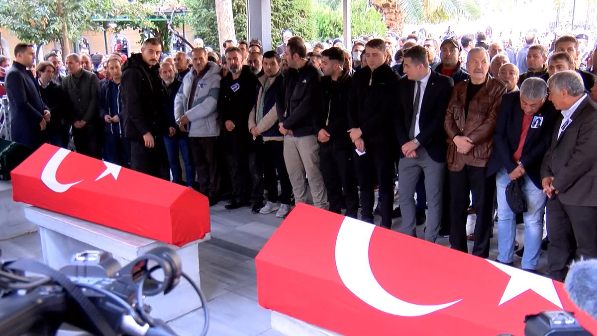 Bombalı saldırıda ölen anne-kız toprağa verildi