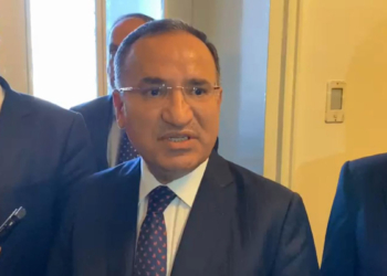 Bozdağ'dan 4 partiye anayasa değişikliği ziyareti