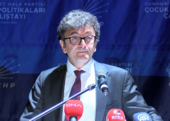 CHP, çocuk politikaları çalıştayı düzenledi