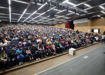 Çocuk Tiyatro Festivali 'Fırtına' ile final yaptı
