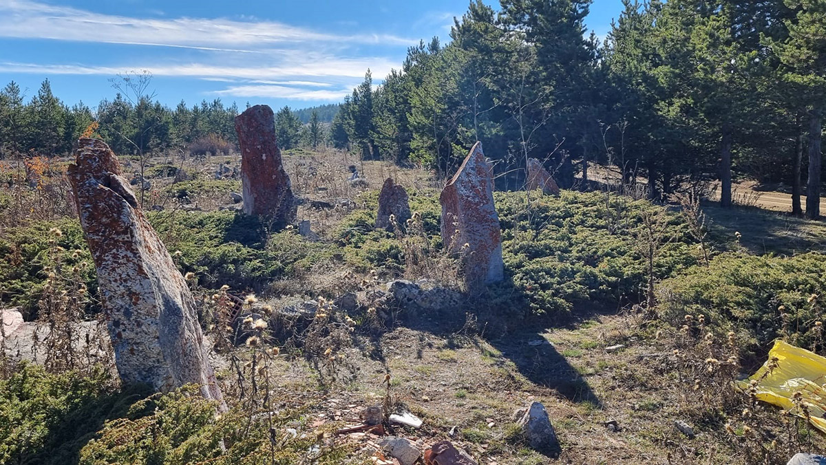 Çorum'da toplu Türk mezarlığı ve kurganlar bulundu