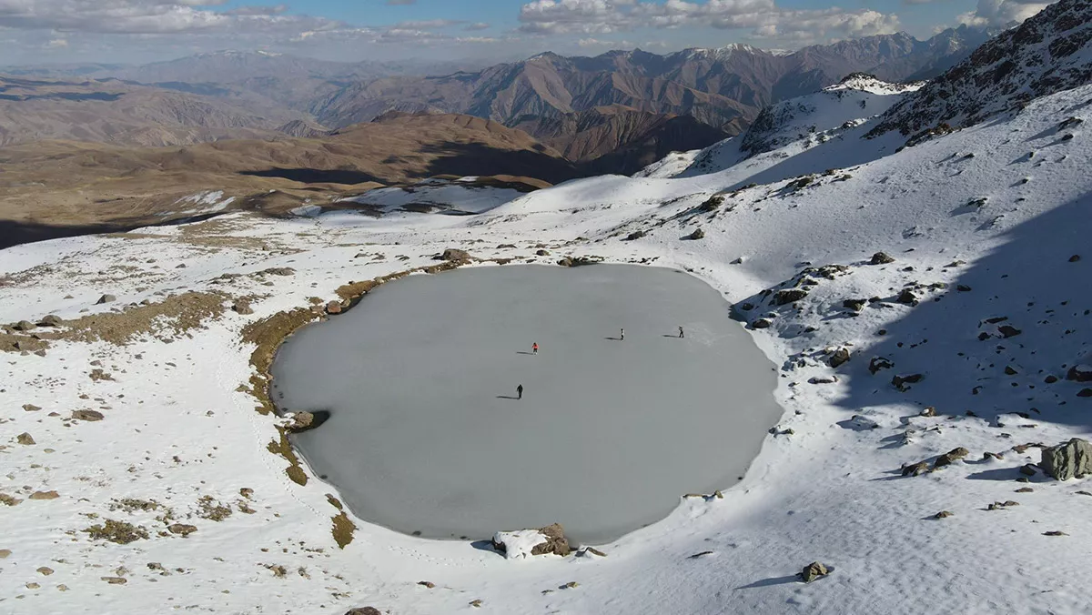 Donan golde buz pateni ile kayip dans ettilers - yaşam - haberton