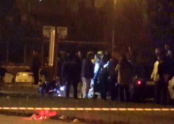 Dur ihtarına uymayan şüpheliler polisle çatıştı