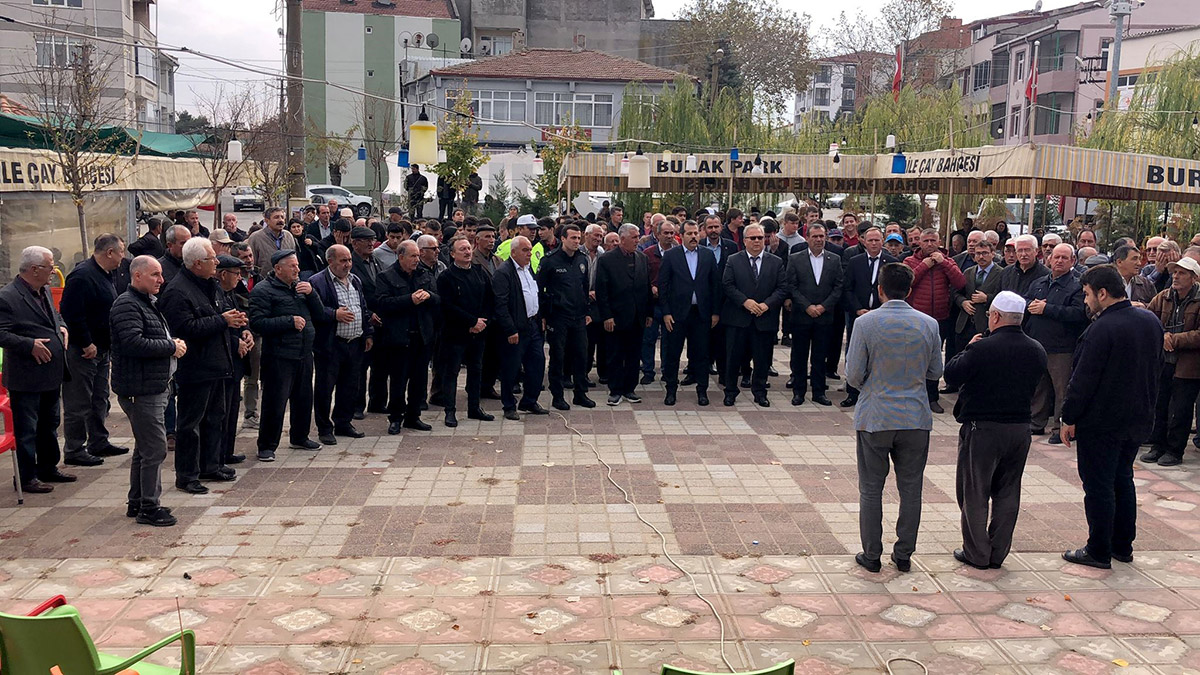 Edirne'de üretici yağmur duasına çıktı