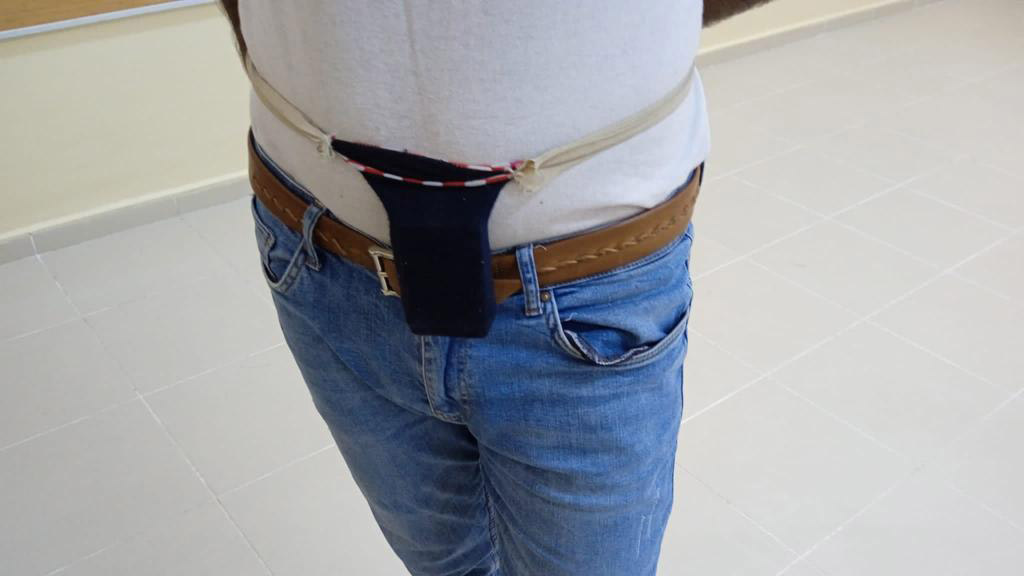 Ehliyet sınavında kopya düzeneği ile yakalandılar