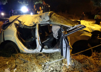 Ehliyetsiz gencin kullandığı araç takla attı: 1 ölü, 2 yaralı