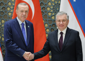Erdoğan, Özbekistan Cumhurbaşkanı ile görüştü
