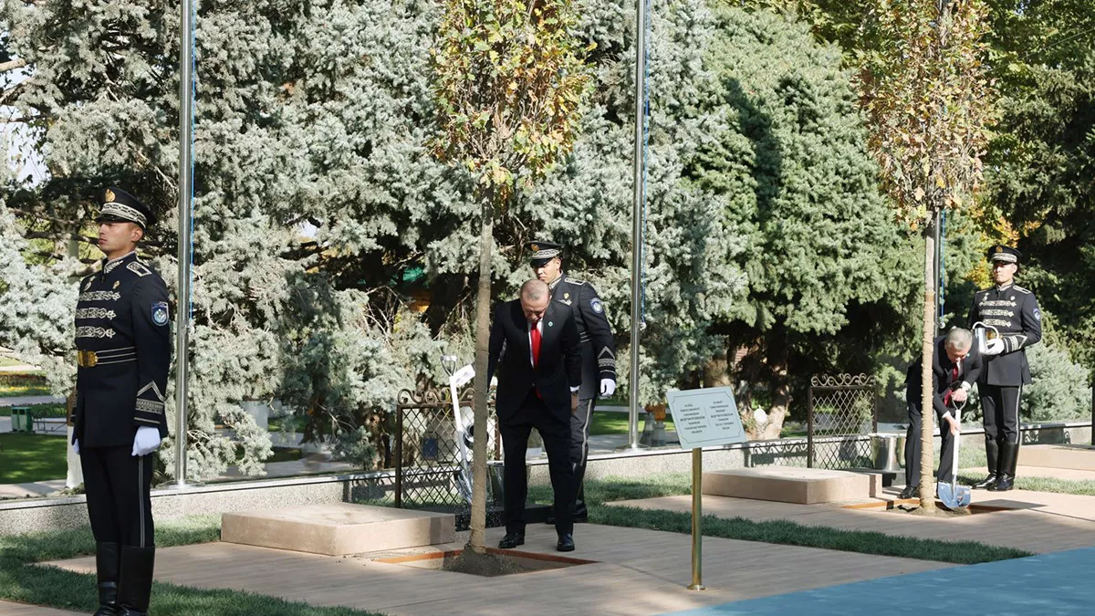 Erdoğan, özbekistan'da ağaç dikme törenine katıldı