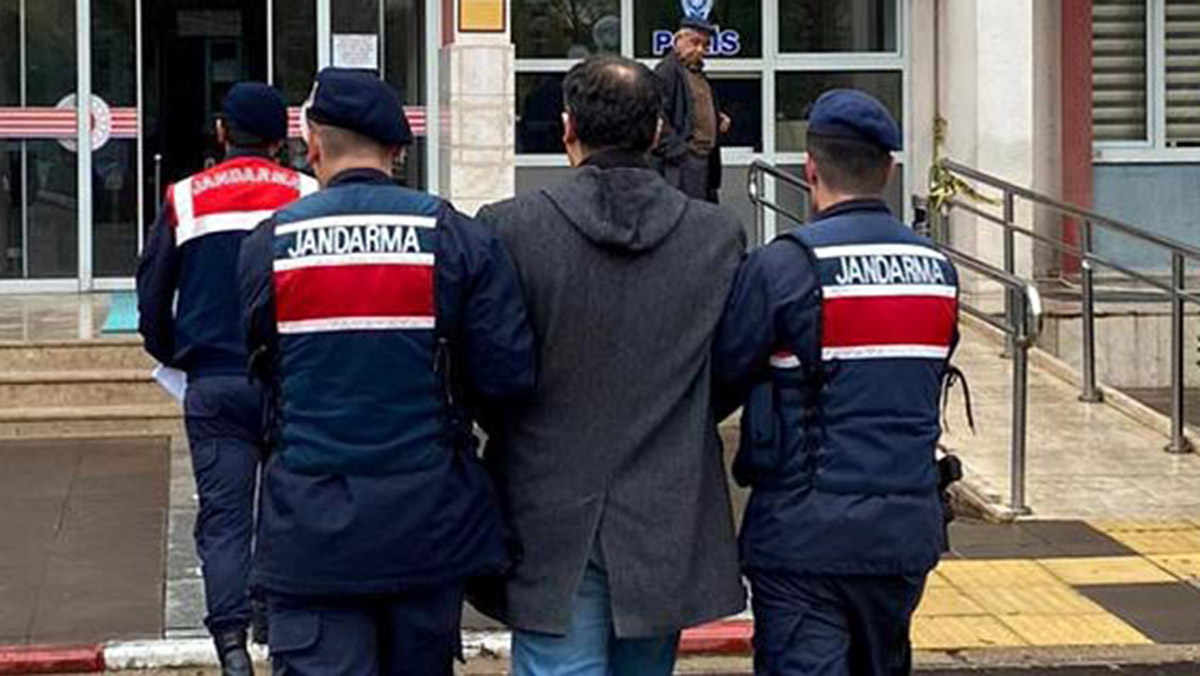 FETÖ hükümlüsü eski yüzbaşı yakalanıp, tutuklandı