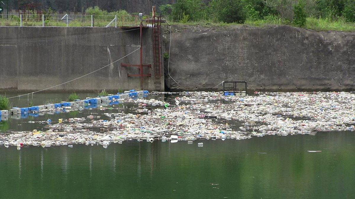 Göllerdeki kirliliğe hijyenik atıklar da eklendi