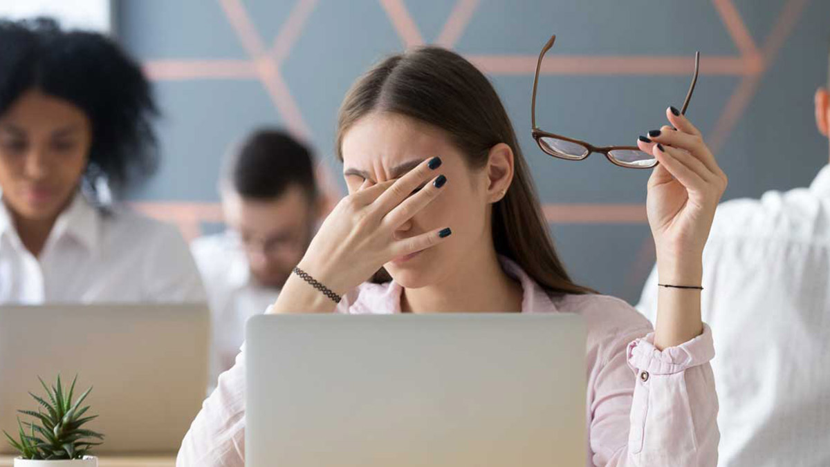 Gözde ışık hassasiyetine dikkat