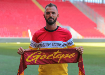 Göztepe'de Emre Çolak gitti