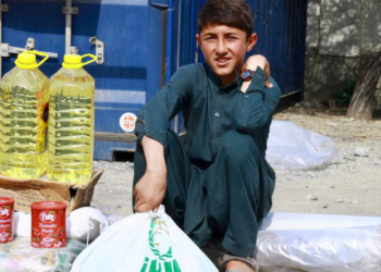 İHH'den Afganistan'da 10 bin aileye gıda yardımı
