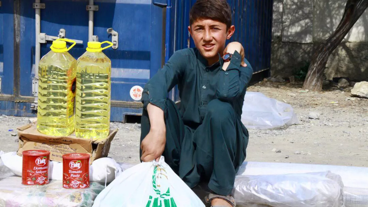 İhh'den afganistan'da 10 bin aileye gıda yardımı