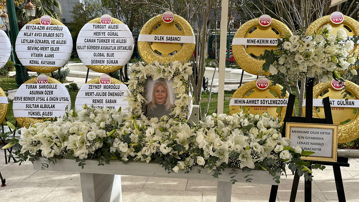 İş insanı Dilek Ertek için gıyabi cenaze namazı