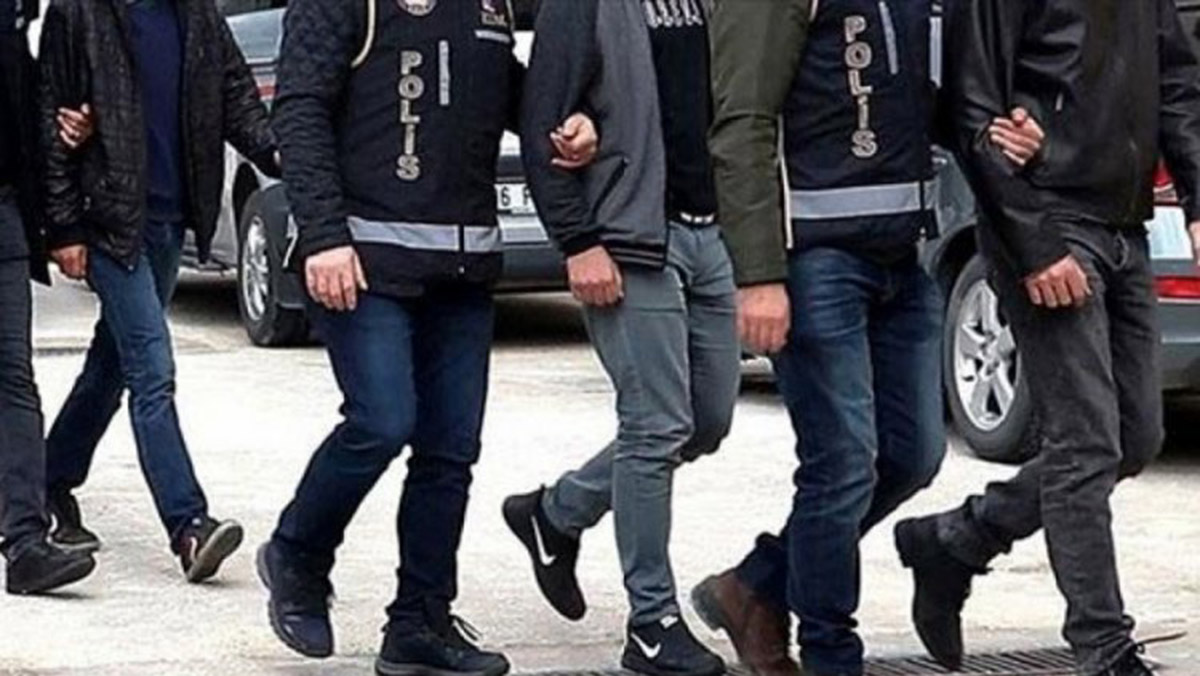 İstanbul'da DEAŞ ve El Kaide operasyonu: 18 gözaltı