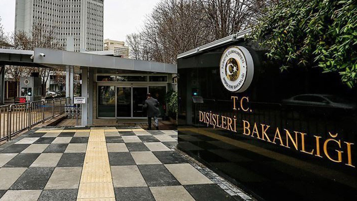 İsveç'in Büyükelçisi Dışişleri Bakanlığı'na çağrıldı