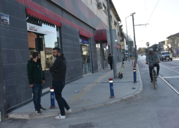 İzmir'de 3.7 büyüklüğünde deprem