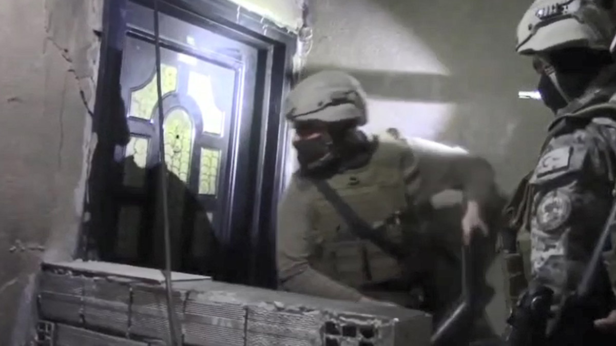 Kaçak göçmenlere ev kiralayan 84 kişiye ceza