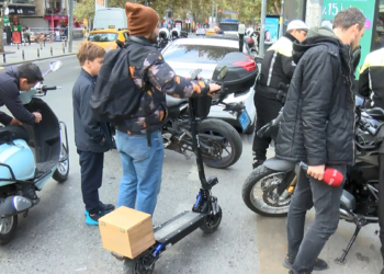 Kadıköy Bağdat Caddesi'nde skuter denetimi