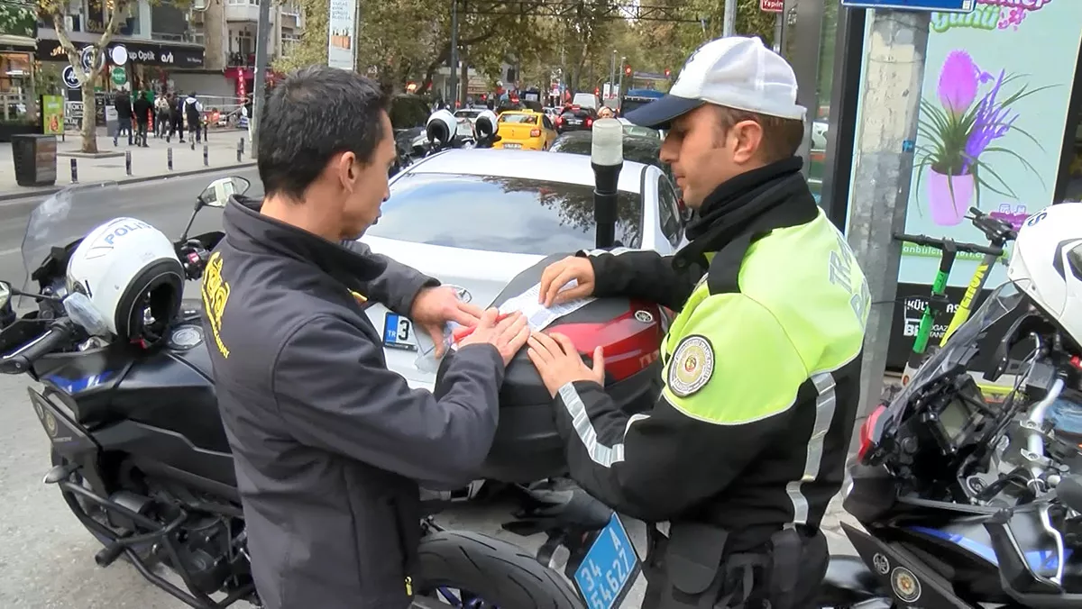 Kadikoy bagdat caddesinde skuter denetimis - yaşam - haberton